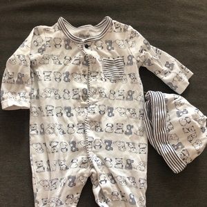 Sleep and play snap pajama with dog decorations